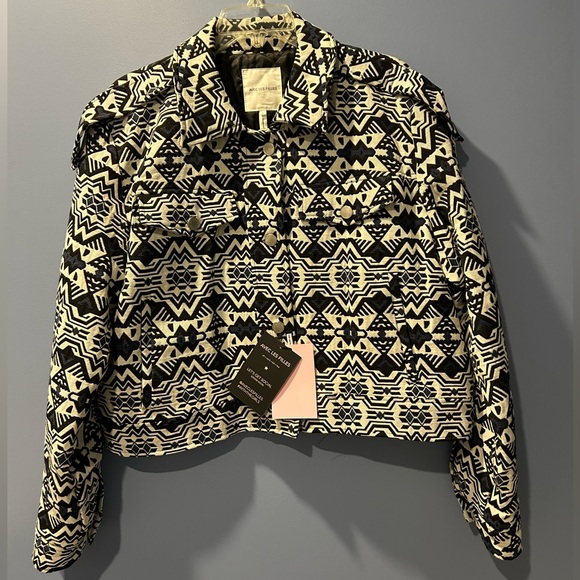 Avec Les Filles Jackets & Blazers - Avec Les Filles Black & White Geometric Bomber Jacket